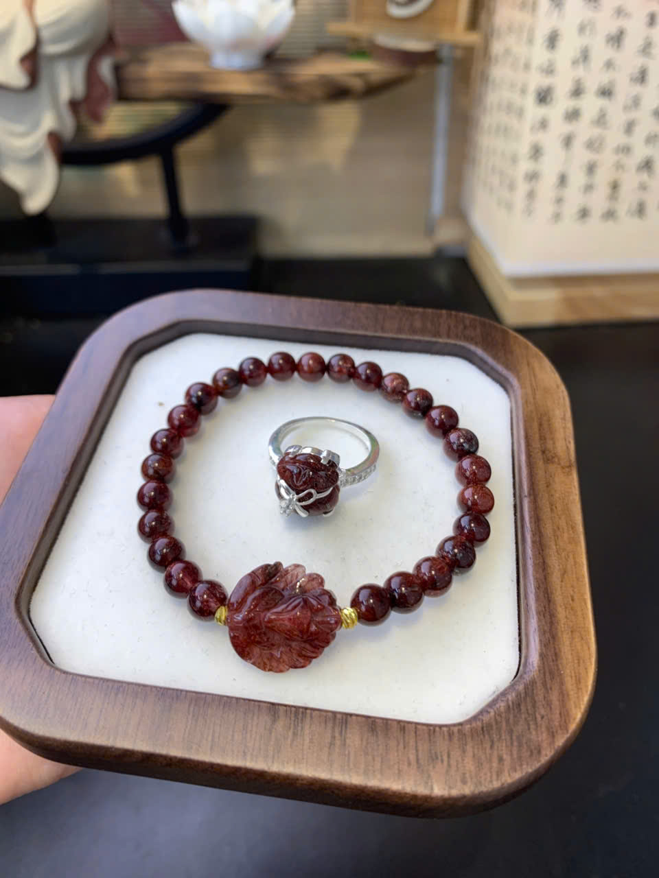 Nhẫn túi tiền thạch anh tóc đỏ